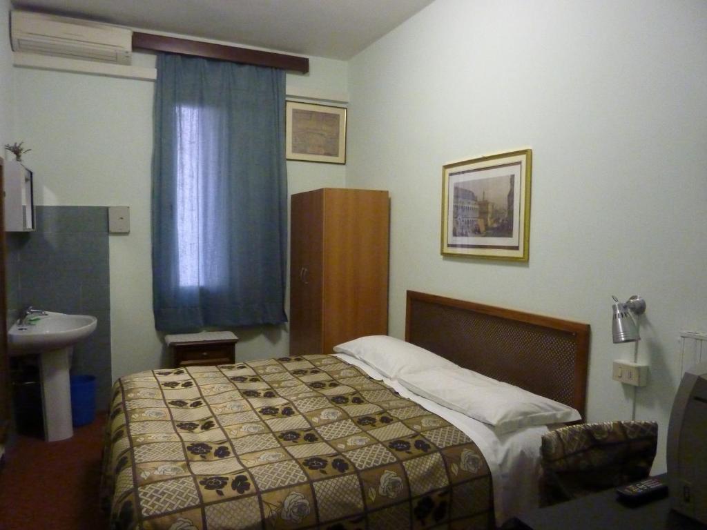 Albergo Junior Padova Kültér fotó