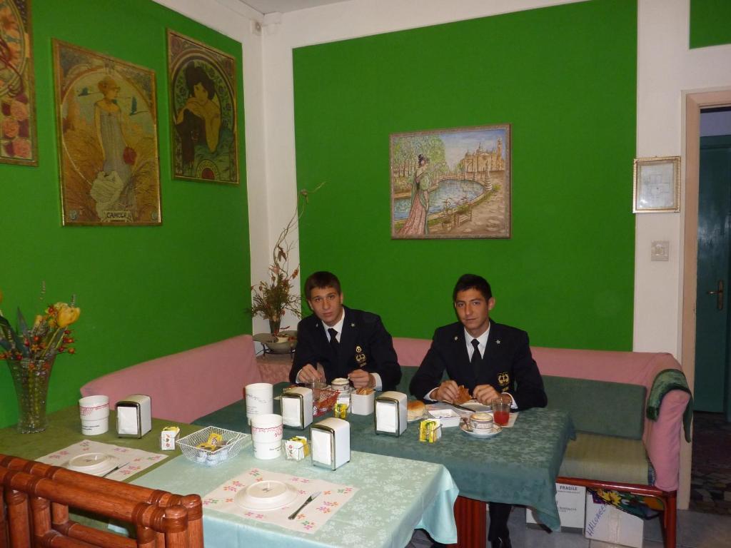 Albergo Junior Padova Kültér fotó